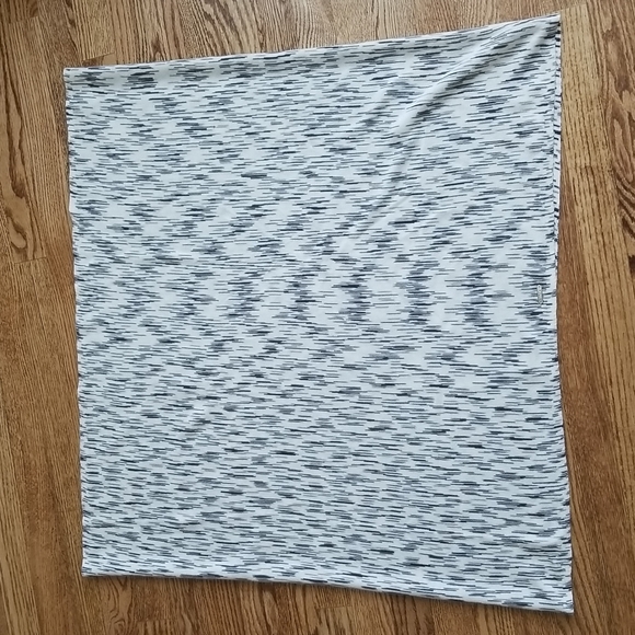 Calvin Klein Heathered Infinity Scarf ❤ Ultra Soft and Comfortable 🥰 - Picture 7 of 8